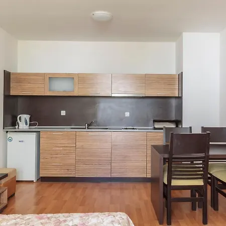 Guest Co Morenia Apartament Sunny Beach