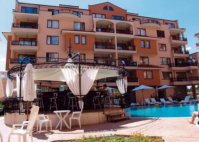 Guest Co Morenia * Σάνι Μπιτς