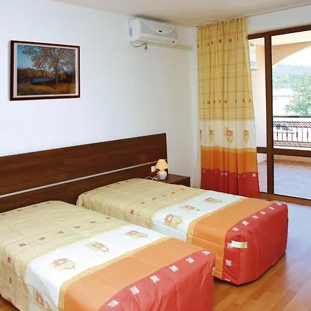 Guest Co Morenia
