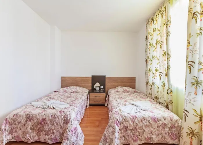 公寓 Guest Co Morenia 阳光海滩